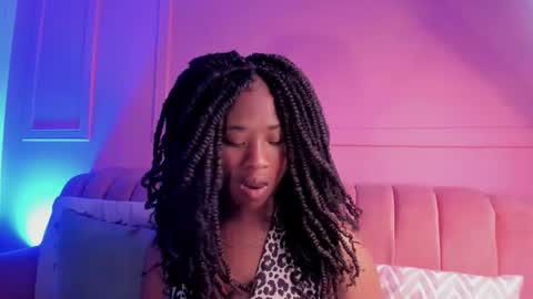 Snapshot of anneth__m chatting on March 11, 2025, 7:58 pm Anneth online show from March 11, 2025, 7:58 pm