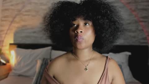 Snapshot of anneth__m chatting on November 8, 2025, 7:45 pm Anneth online show from November 8, 2025, 7:45 pm