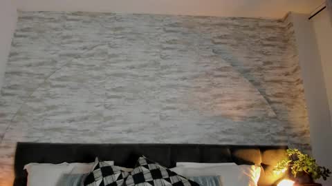 Snapshot of anneth__m chatting on December 15, 2025, 7:51 pm Anneth online show from December 15, 2025, 7:51 pm