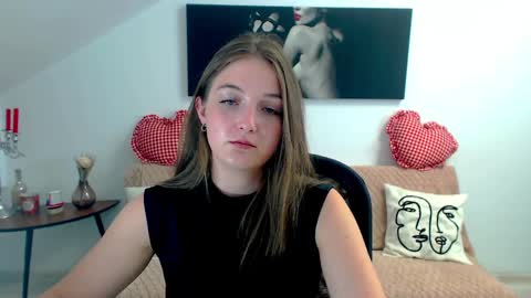 annewilsonn online show from May 28, 2026, 5:38 am