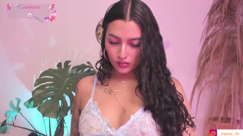 Snapshot of anngel_1 chatting on November 9, 2025, 2:59 pm Angel online show from November 9, 2025, 2:59 pm