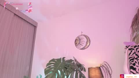 Snapshot of anngel_1 chatting on November 13, 2025, 4:17 pm Angel online show from November 13, 2025, 4:17 pm