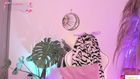 Snapshot of anngel_1 chatting on November 16, 2025, 4:12 pm Angel online show from November 16, 2025, 4:12 pm