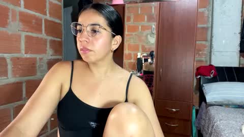 anngela online show from October 3, 2025, 3:47 am