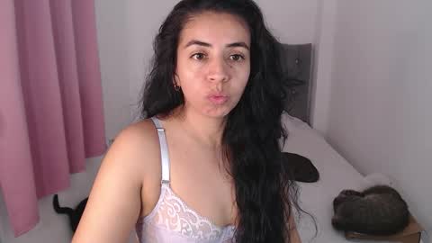 anngela online show from October 17, 2025, 1:20 am