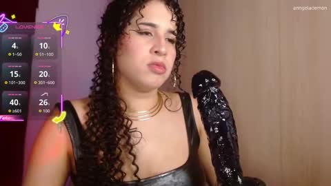 ANGEL  independent model  online show from September 30, 2025, 4:17 am