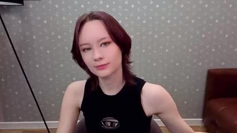 Anni online show from November 25, 2025, 7:52 am