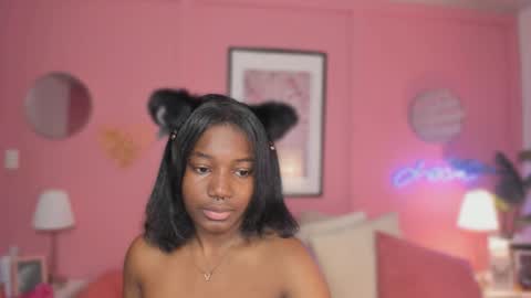 Snapshot of annia_dh chatting on September 30, 2025, 7:41 pm annia online show from September 30, 2025, 7:41 pm