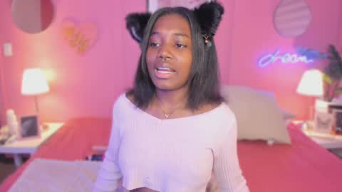 Snapshot of annia_dh chatting on October 3, 2025, 2:58 pm annia online show from October 3, 2025, 2:58 pm