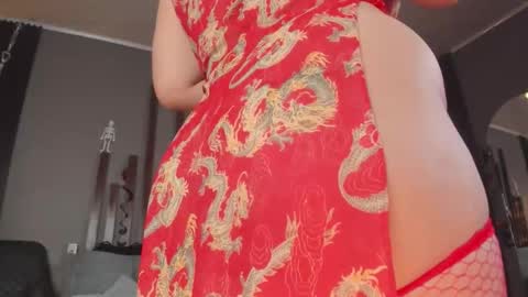 annie_barozzi online show from October 30, 2025, 4:19 pm