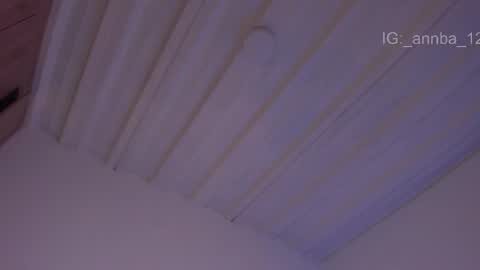 annie_barozzi online show from April 1, 2026, 2:58 pm