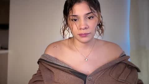 Anniecattie online show from June 17, 2026, 9:16 pm