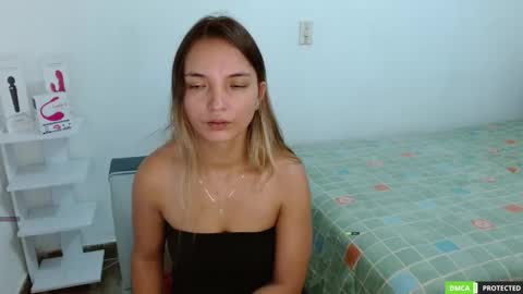 Snapshot of annie_che77y chatting on October 6, 2025, 5:32 pm annie cherry independent model online show from October 6, 2025, 5:32 pm