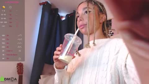 Annie online show from September 14, 2025, 10:31 pm