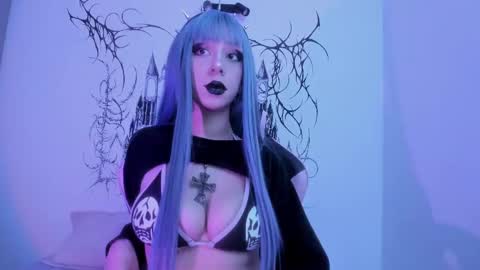 annie  online show from February 28, 2025, 10:28 pm