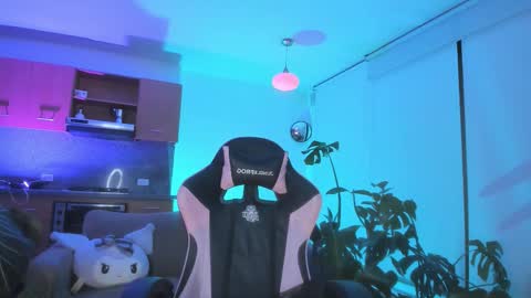 annie  online show from October 28, 2025, 1:09 am