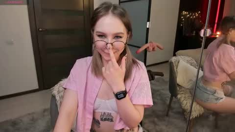 Annie online show from March 7, 2026, 6:49 pm