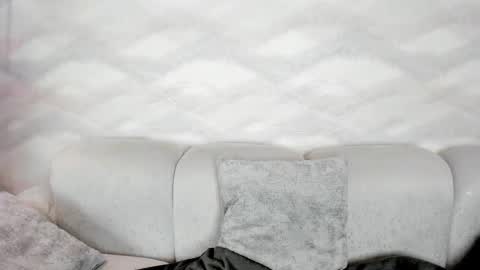 im annie   online show from November 7, 2025, 12:49 pm