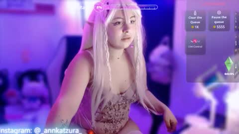 Annie Katzura new acount online show from September 20, 2025, 11:28 pm
