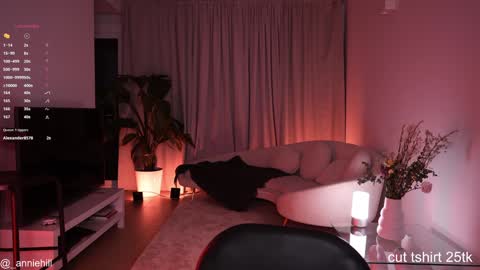 anniehillofficial_ online show from January 21, 2025, 7:17 pm