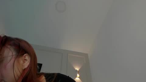 Annie online show from March 11, 2025, 11:44 am