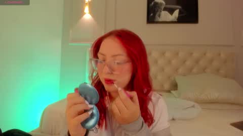 Annie online show from September 10, 2025, 12:05 pm