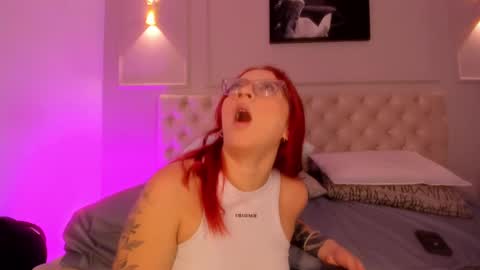 Annie online show from September 15, 2025, 12:16 pm