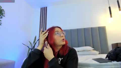 Annie online show from November 20, 2025, 11:54 am