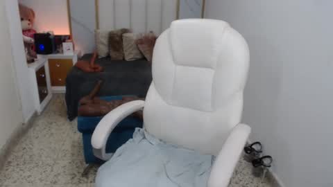 Snapshot of annita_cooper_ chatting on January 7, 2025, 8:10 pm anna online show from January 7, 2025, 8:10 pm