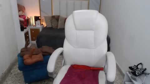 Snapshot of annita_cooper_ chatting on January 26, 2025, 5:34 pm anna online show from January 26, 2025, 5:34 pm