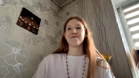 Kira online show from March 15, 2026, 1:17 pm