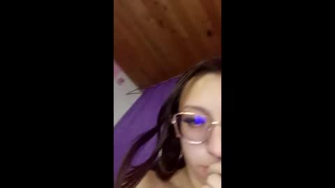 1AngiieMora999 online show from February 3, 2025, 3:42 am