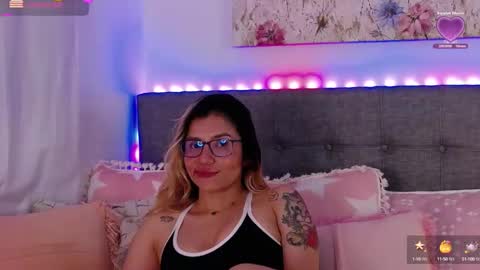 Antonella Lee online show from October 15, 2025, 6:02 am