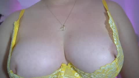 Anny online show from April 23, 2026, 4:46 am