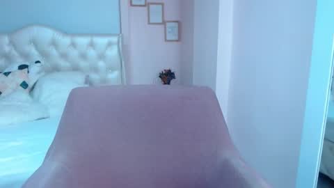 ANNY LOUIS online show from January 31, 2025, 2:26 am