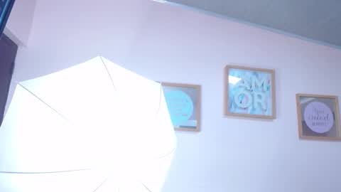 ANNY LOUIS online show from February 5, 2025, 2:19 am