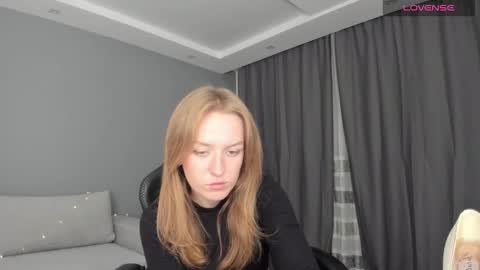 Snapshot of annyfourse chatting on December 14, 2024, 12:33 am AnnyFourse online show from December 14, 2024, 12:33 am