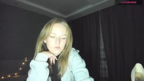 Snapshot of annyfourse chatting on December 14, 2024, 3:40 am AnnyFourse online show from December 14, 2024, 3:40 am