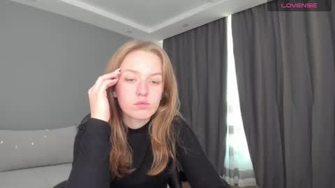 Snapshot of annyfourse chatting on December 14, 2024, 6:46 am AnnyFourse online show from December 14, 2024, 6:46 am