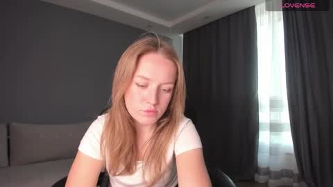 Snapshot of annyfourse chatting on December 22, 2024, 7:33 am AnnyFourse online show from December 22, 2024, 7:33 am