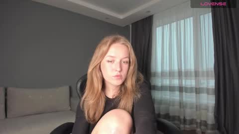 Snapshot of annyfourse chatting on December 23, 2024, 1:45 pm AnnyFourse online show from December 23, 2024, 1:45 pm