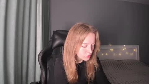 Snapshot of annyfourse chatting on December 24, 2024, 7:49 am AnnyFourse online show from December 24, 2024, 7:49 am