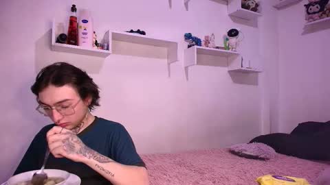 Snapshot of annyharris chatting on November 18, 2025, 11:15 pm anny harris online show from November 18, 2025, 11:15 pm