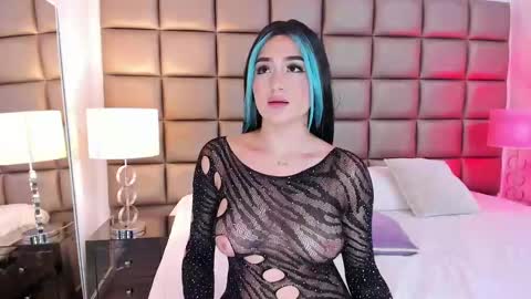 Snapshot of annyhizzle chatting on February 16, 2025, 12:30 am online show from February 16, 2025, 12:30 am