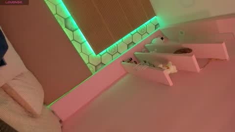 Gaby online show from November 19, 2025, 10:04 am