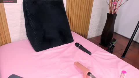 Annyy Ricee28 online show from February 22, 2025, 1:46 pm