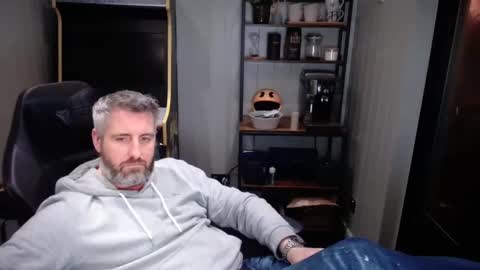 anonymousblokeuk online show from December 14, 2024, 1:50 am