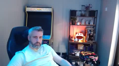 anonymousblokeuk online show from September 12, 2025, 9:31 am