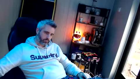 anonymousblokeuk online show from October 24, 2025, 10:44 am