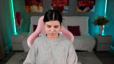 Anora online show from April 28, 2026, 8:58 pm